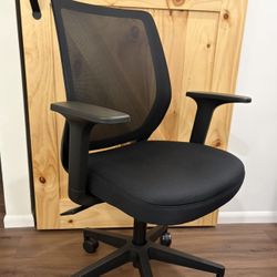 Desk  Chair - Ergonomic Swivel Task Chair