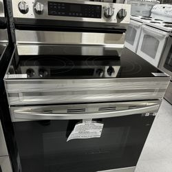 NEW! Samsung Electric Convection Range w/Air Fryer 