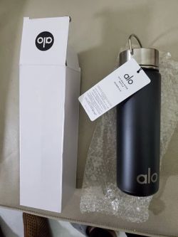 Alo yoga water bottle