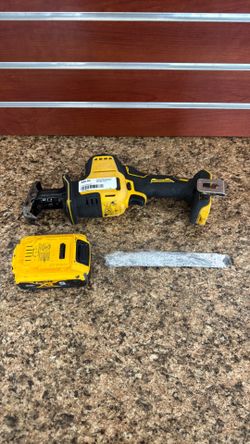 Tools saw Dewalt dcs369