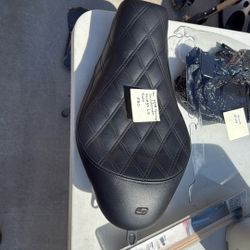 For 2008 Sporster saddened Renegade LS Seat