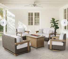 Agio Juniper 5 piece Outdoor Fire Seating set