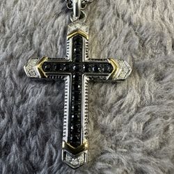 New never worn Invicta Diamond Cross. MSRP $300 Black And White Diamonds With Silver Chain. 