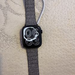 Apple Watch S 8 WiFi and Cellular 