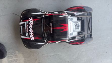 Traxxas Slash 2WD RC Short Course Truck – Black/Red – Needs battery