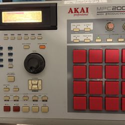 Akai MPC 2000XL Serviced & Ready to Go!