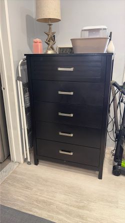 5 Drawer Dresser Black with Silver hardware