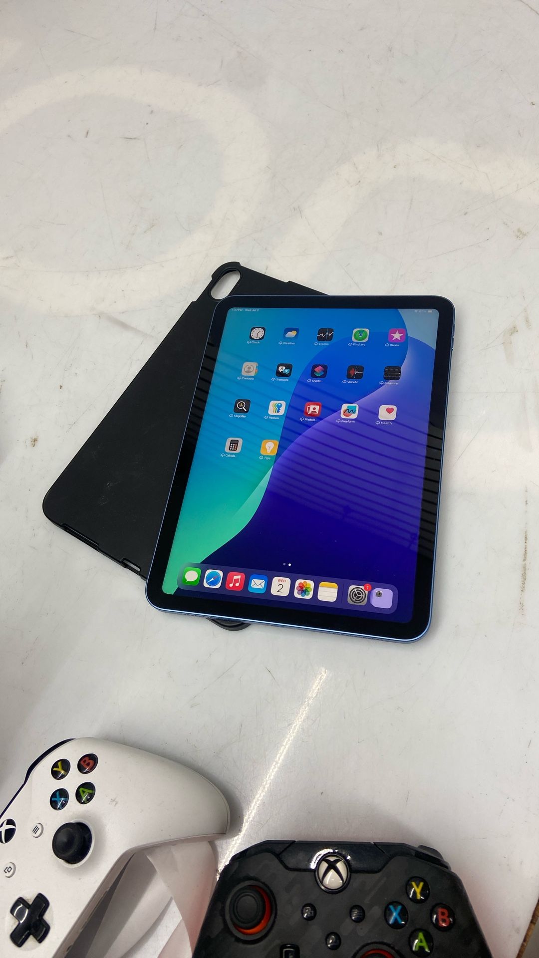 Apple iPad 10th Gen Blue 64 GB