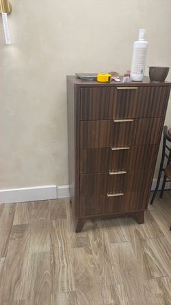 Cabinets dresser brown