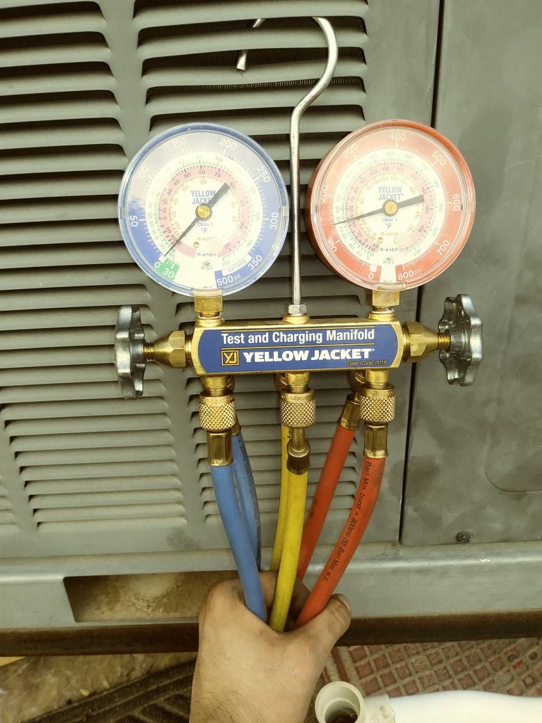 Yellow jacket gauges w/hoses