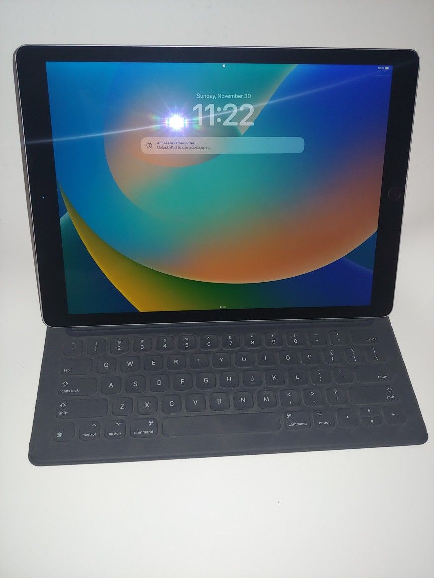 iPad Pro 12.9  (ML0f2LL/A) WiFi 32gb