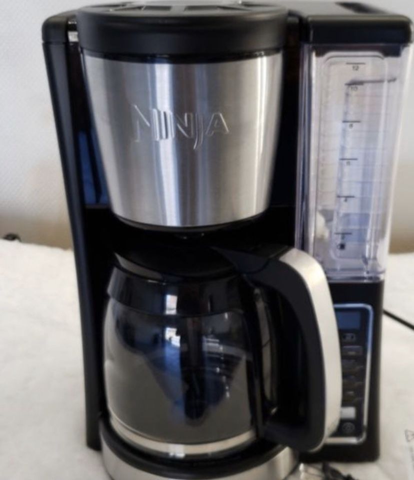 Ninja 12 cup custom brewer technology Programmable coffee maker open box new never been used excellent condition