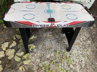 Air Hockey Table