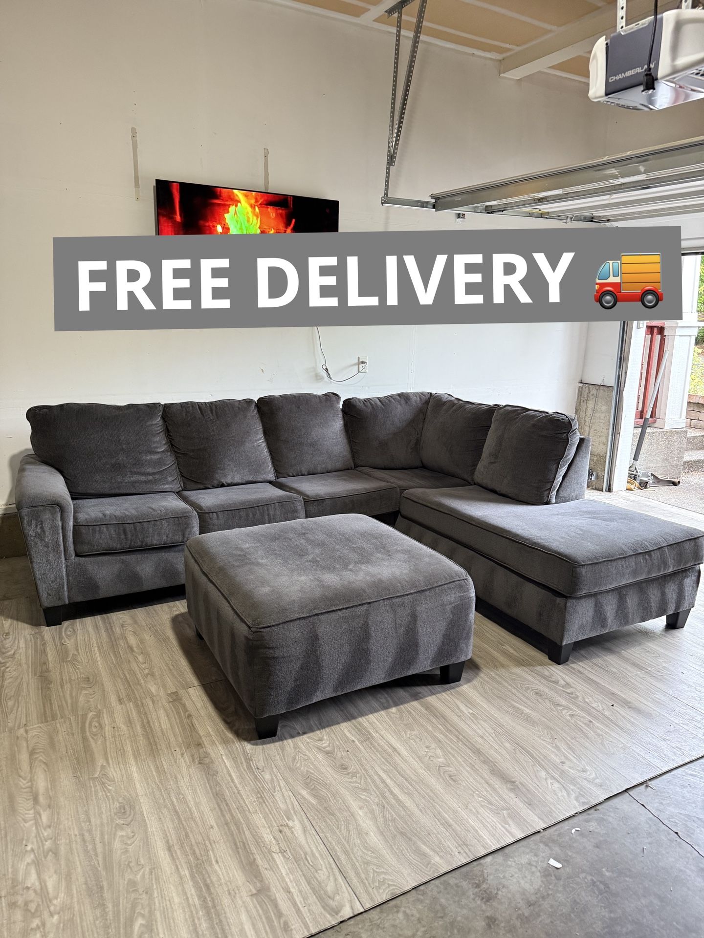 Large Gray Sectional Couch ๐๏ธ- free Delivery ๐