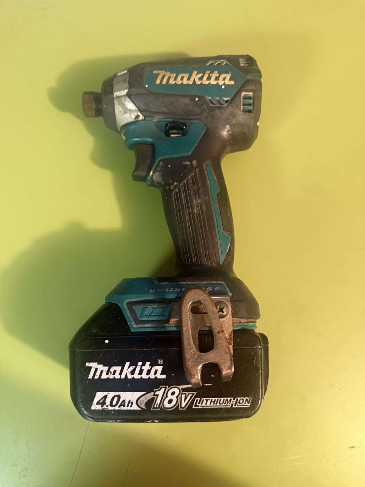 Makita XDT13 Impact Driver Drill Brushless With 4.0 Ah Battery