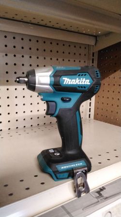 Makita M18  Brushless Cordless Impact Wrench (TOOL ONLY)