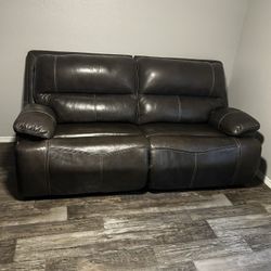 Ashley Loveseat Recliner With Charging Ports
