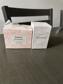 Aroma de mujer los dos por $45