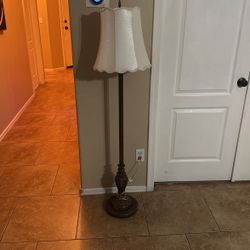 Bedroom Or Living Room Vintage Lamp !