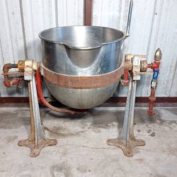 Tilting 20 Gallon Restaurant Kettle