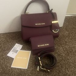 Michael Kors extra small Ava Crossbody+ mini Wallet  $250 OBO