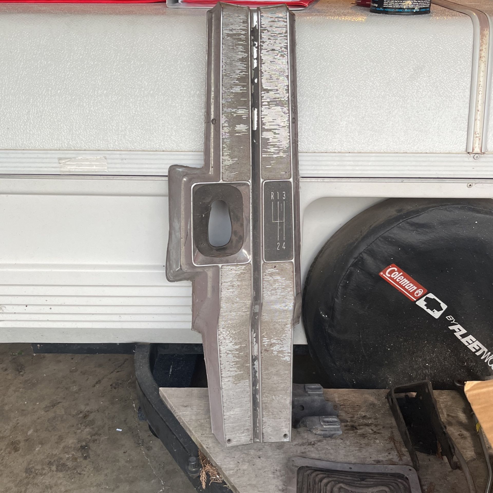 Chevelle Malibu El Camino center consul chrome