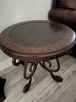Ashley coffee table & side end table