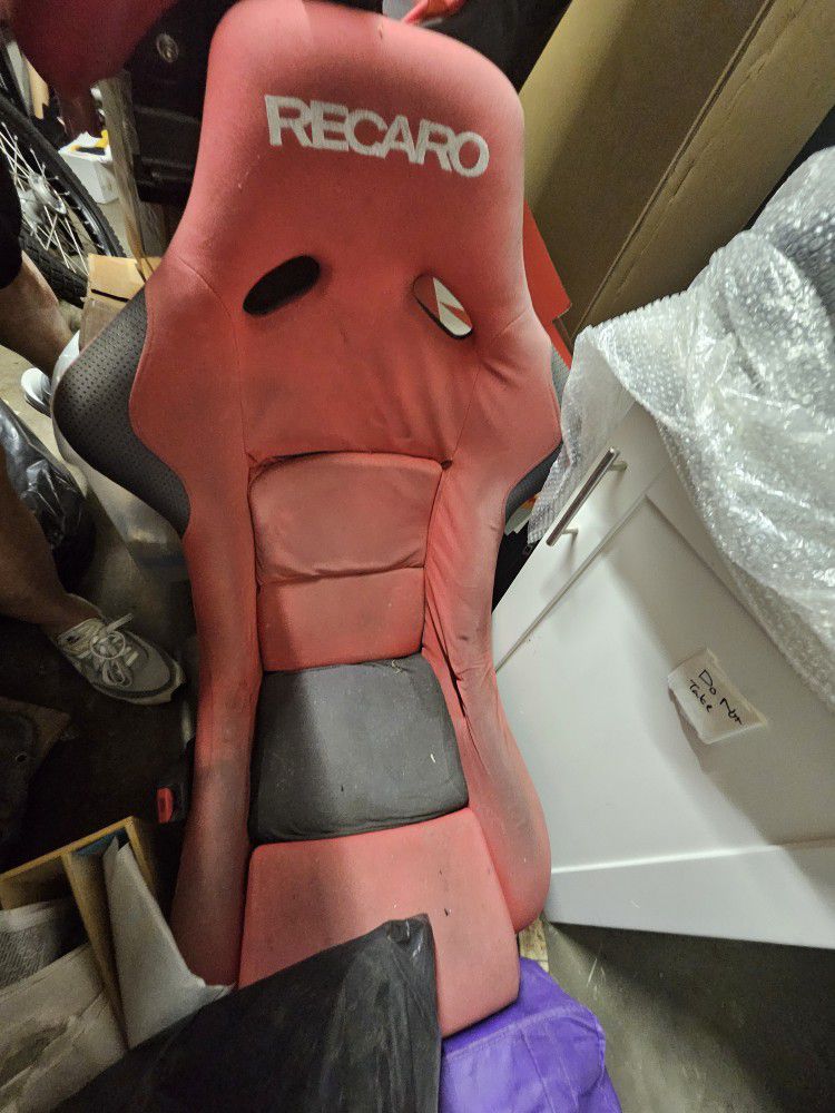Recaro Seats Pair Need To Be Reupholster But Shells Are Great Condition 