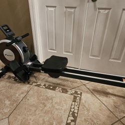 Like New Rowing Workout Machine