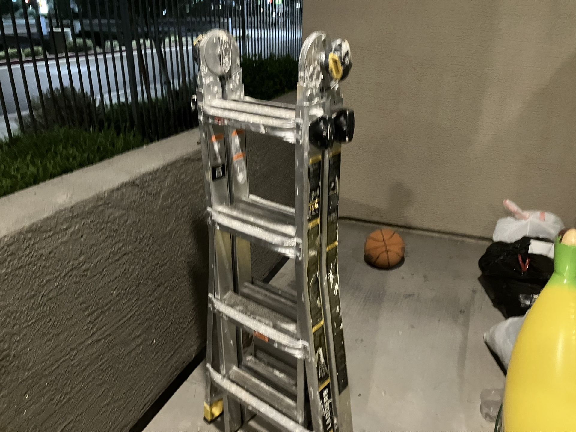 18 foot ladder