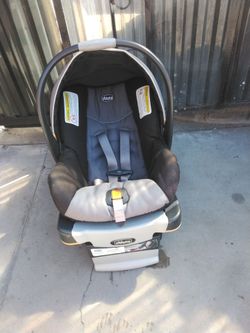 Chicco Infant Carseat