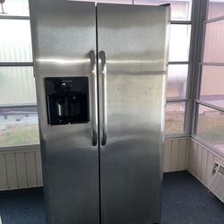 Refrigerator Frigidaire
