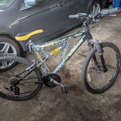 26 Inch Mongoose XR-200 Mountain Bike With Suspension