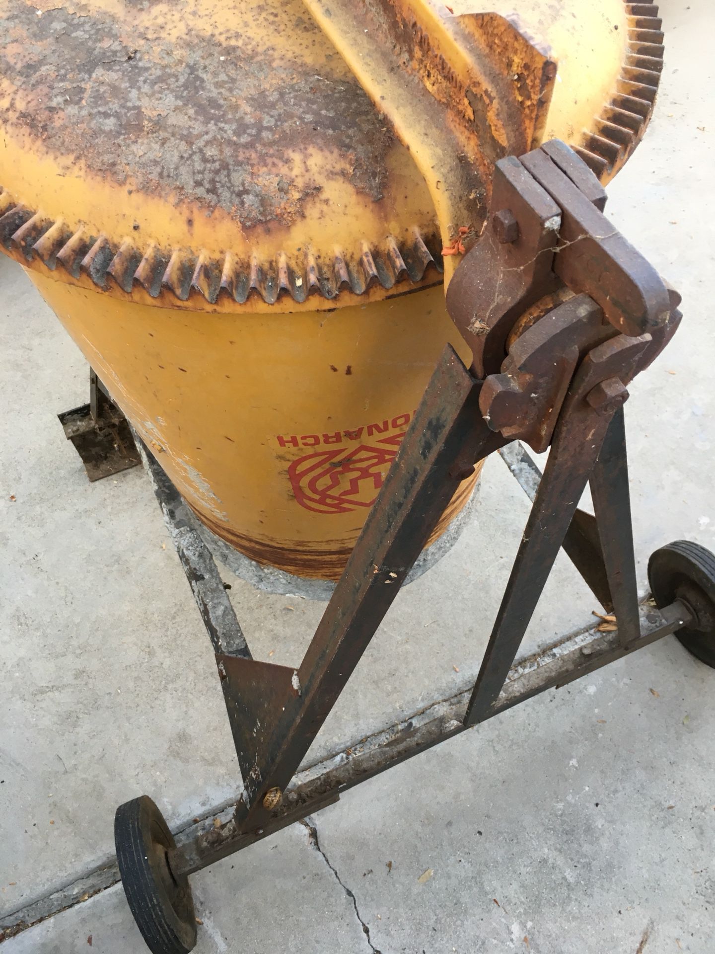 Concrete Weight Mold for Sale in Whittier, CA - OfferUp