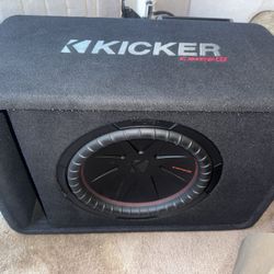 12 inch Kicker Comp R With Amp