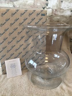 NIB Princess House Majestic Large Etched Flowers Clear Glass Vase