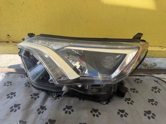 2016-2018 TOYOTA RAV4 LH HEADLIGHT