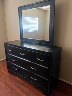 Dresser with mirror