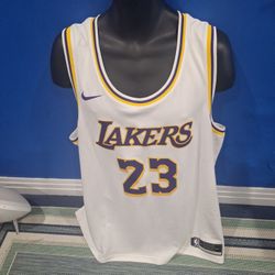 LEBRON JERSEY  SIZE 60