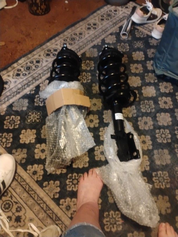 Front Shock Struts Chrysler 200 Dodge Avenger ,Sibring