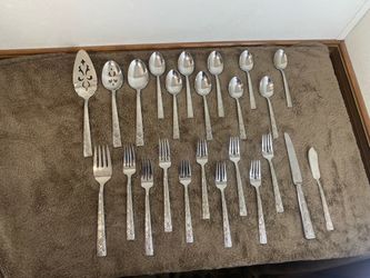 Sandlebrook (Stainless) by ROBERTS & BELK flatware 24 pieces