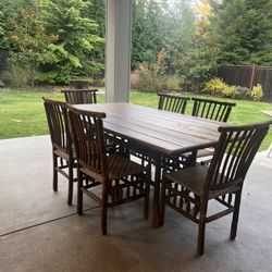 Old Hickory Indoor/Outdoor Dining Table And Chairs 