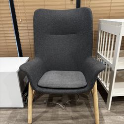 Vedbo Bac Armchair, Gunnar’s Dark Grey