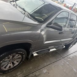 2007 Mitsubishi Raider