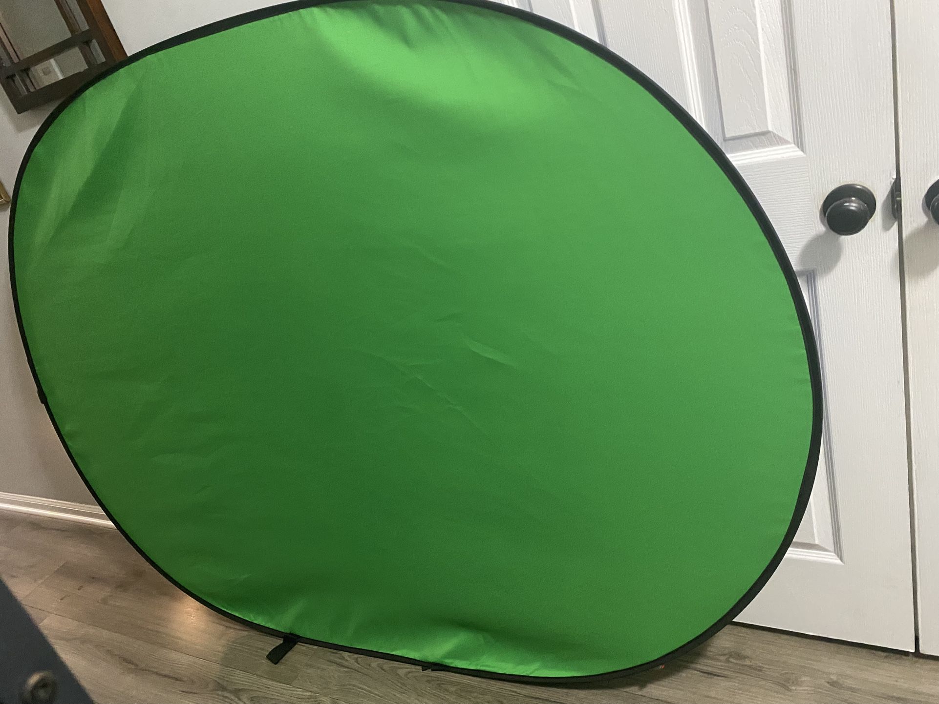 Blue/green Screen, New, Never Used