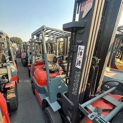 Toyota M6 Forklift 3 Stages 6600 Lbs. 90 Days Warranty!!