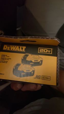 DeWalt Lithium Ion 4.0 AH batteries (2 Pack)