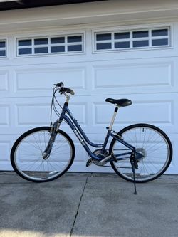 🚴 Diamondback Vital 2 – Step-Through – 700c – Comfort Hybrid Bike