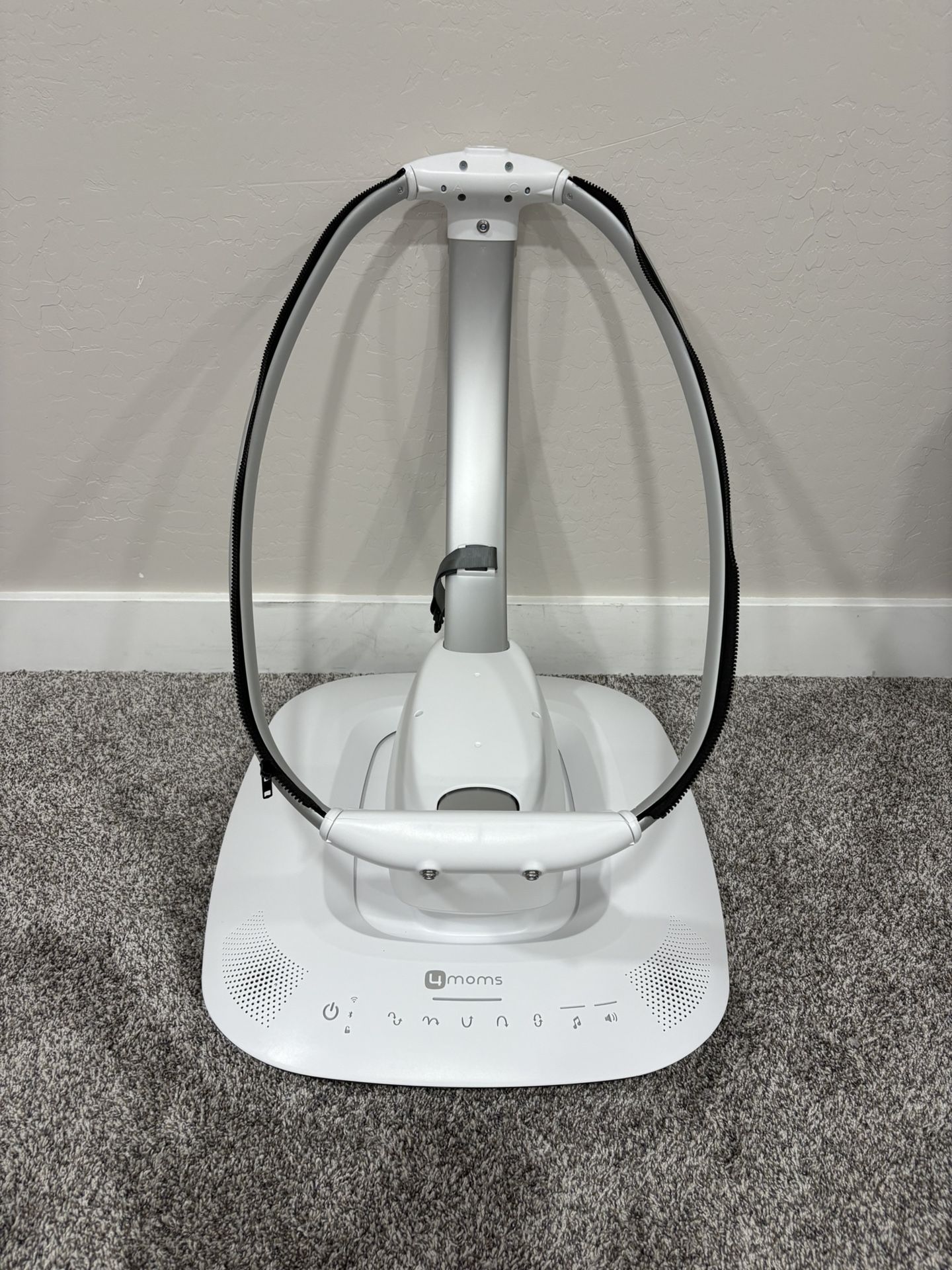 4MOMS 'MamaRoo - 1046’ Multi-Motion Baby Swing