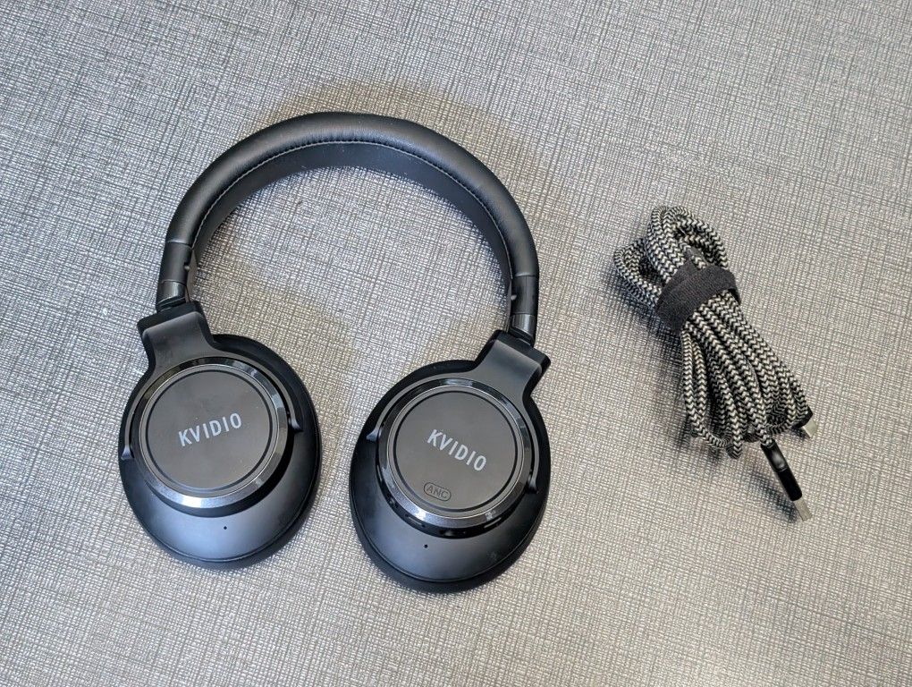 Wireless Bluetooth Headphones
